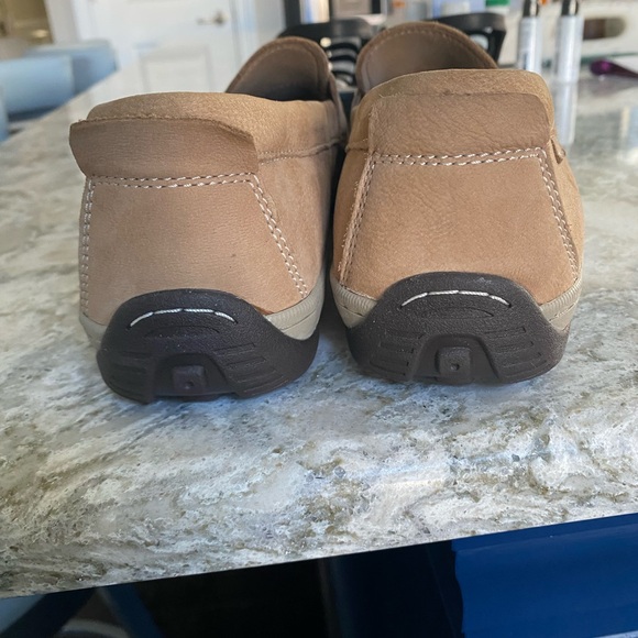 Men's Cole Haan driving loafers. - Picture 4 of 6